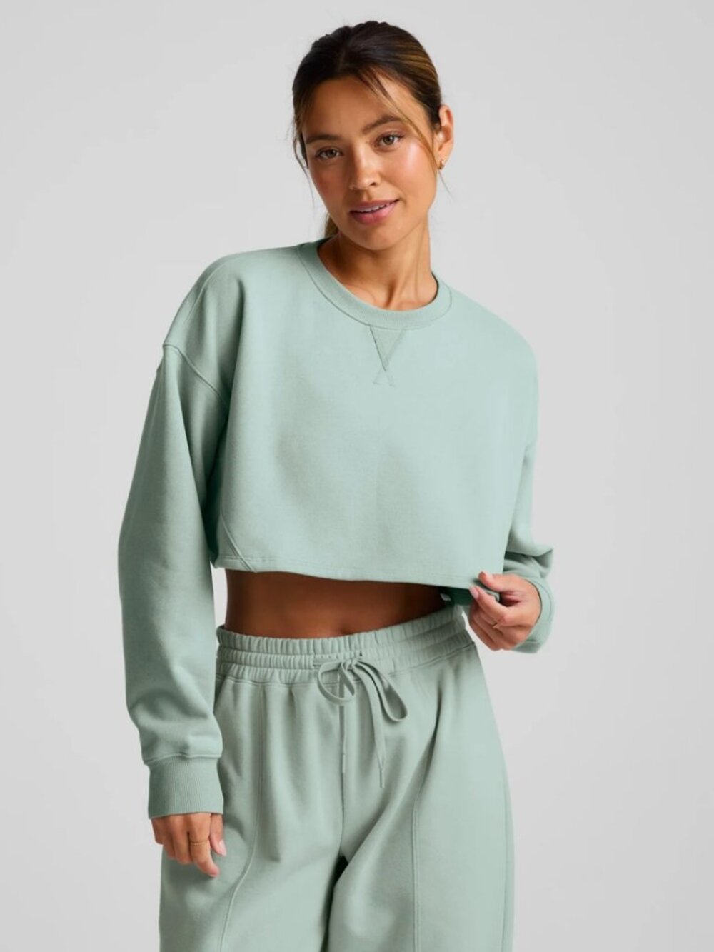 Beyond Yoga Luxe Fleece Cropped Sweatshirt in Light Green NWT - Sz S